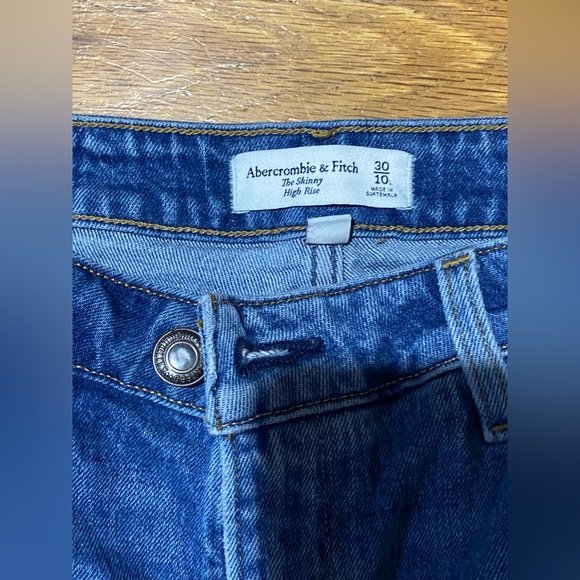 Abercrombie & Fitch Jeans 👖 - Picture 3 of 3